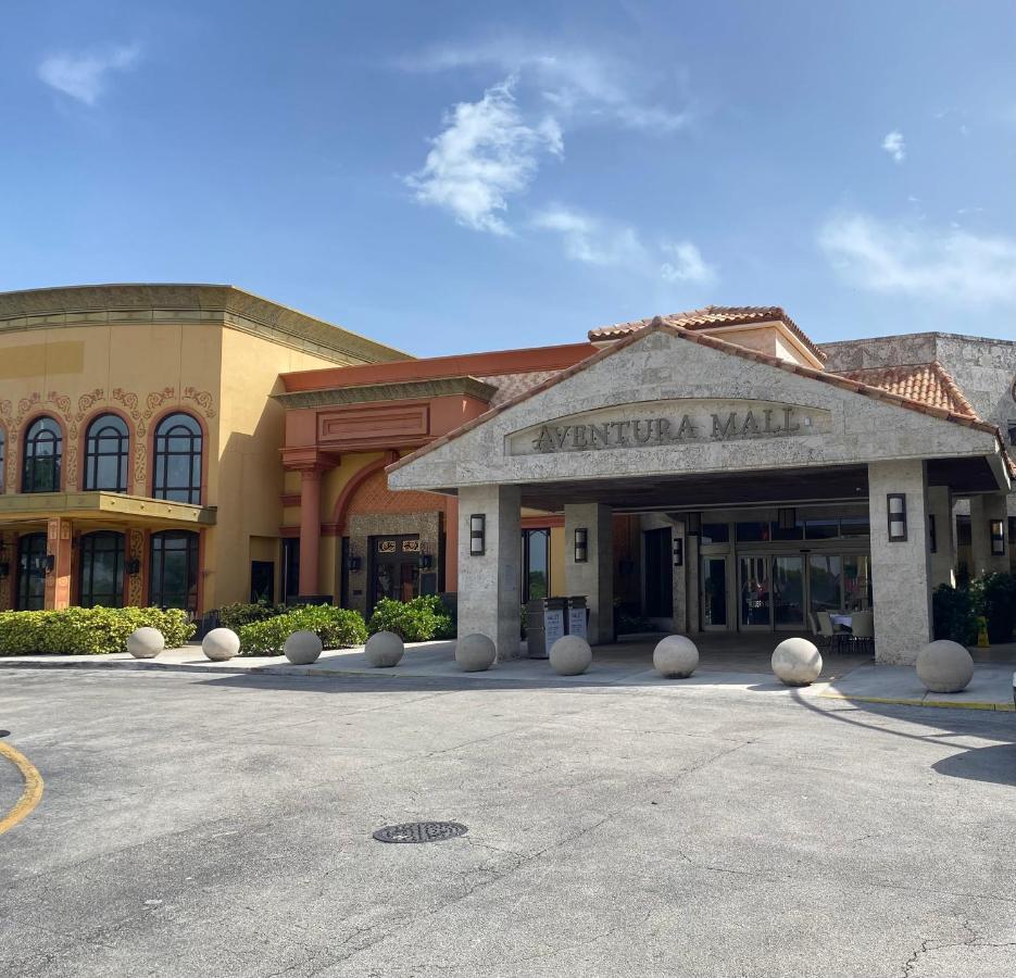 Beachfront Condo In Miami! Sunny Isles Beach Exterior foto