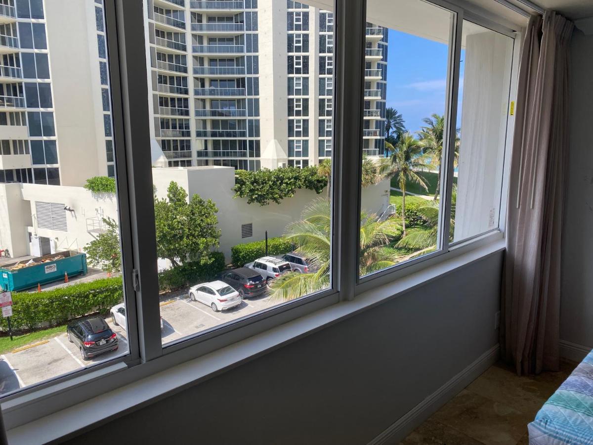 Beachfront Condo In Miami! Sunny Isles Beach Exterior foto